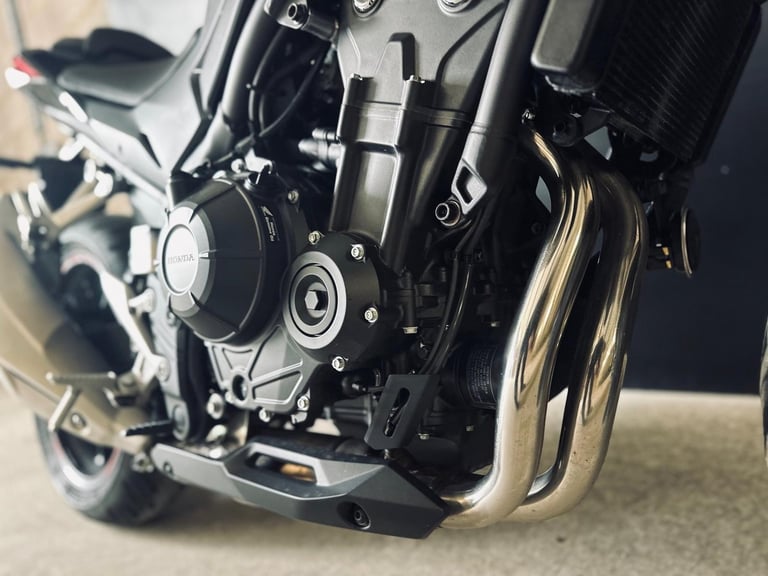 Stunning One Owner 2024/24 Honda CB500 Hornet Motorcycle 