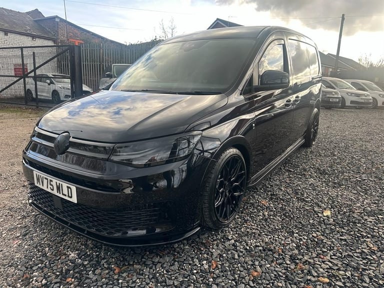 Volkswagen Caddy Maxi Wolfsburg Stealth Edition DSG Commerce Pro Euro 6