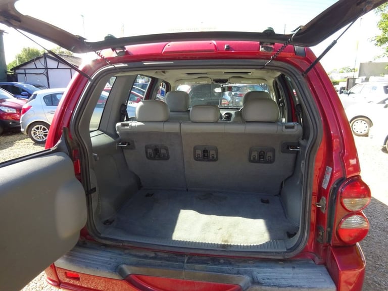 2006 Jeep Cherokee 2.8 TD 5dr Diesel Automatic 4x4  FOR SALE WITH 12 MONTHS MOT ESTATE Diesel Aut...