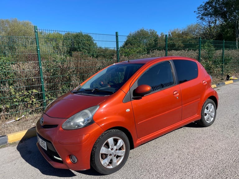 TOYOTA AYGO 1.0 VVT-I FIRE 12 REG ORANGE 5 DOOR MOT MARCH 30TH 2026 TAX £20 LOW INSURANCE 60+MPG