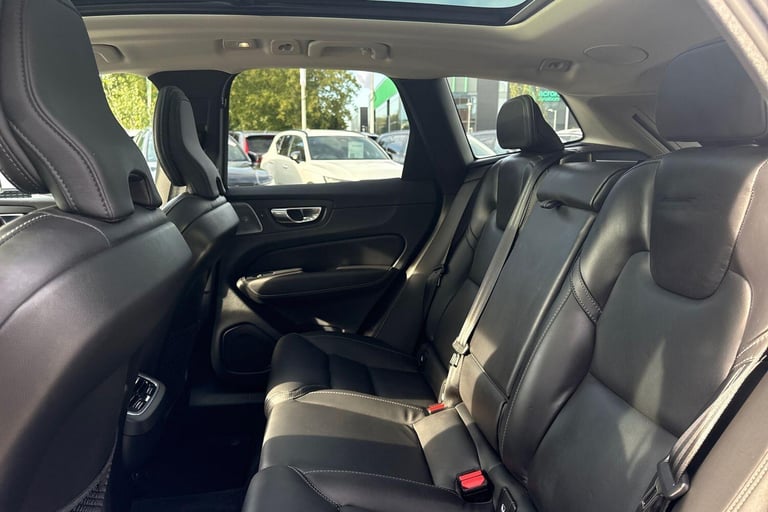 2023 Volvo XC60 2.0 B5 MHEV Ultimate SUV 5dr Petrol Hybrid Auto AWD Euro 6 (s/s) (250 ps) ESTATE ...