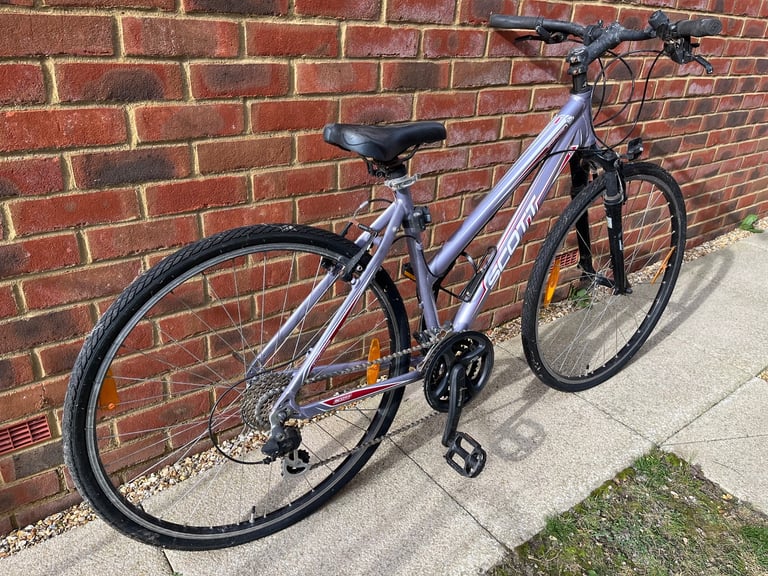 Scott Sportster hybrid bike - 700c new tyres & chain 