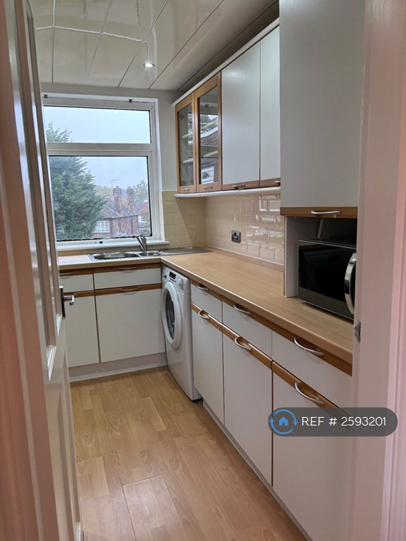 2 bedroom flat in Verdala Park, Liverpool, L18 (2 bed) (#2593201)