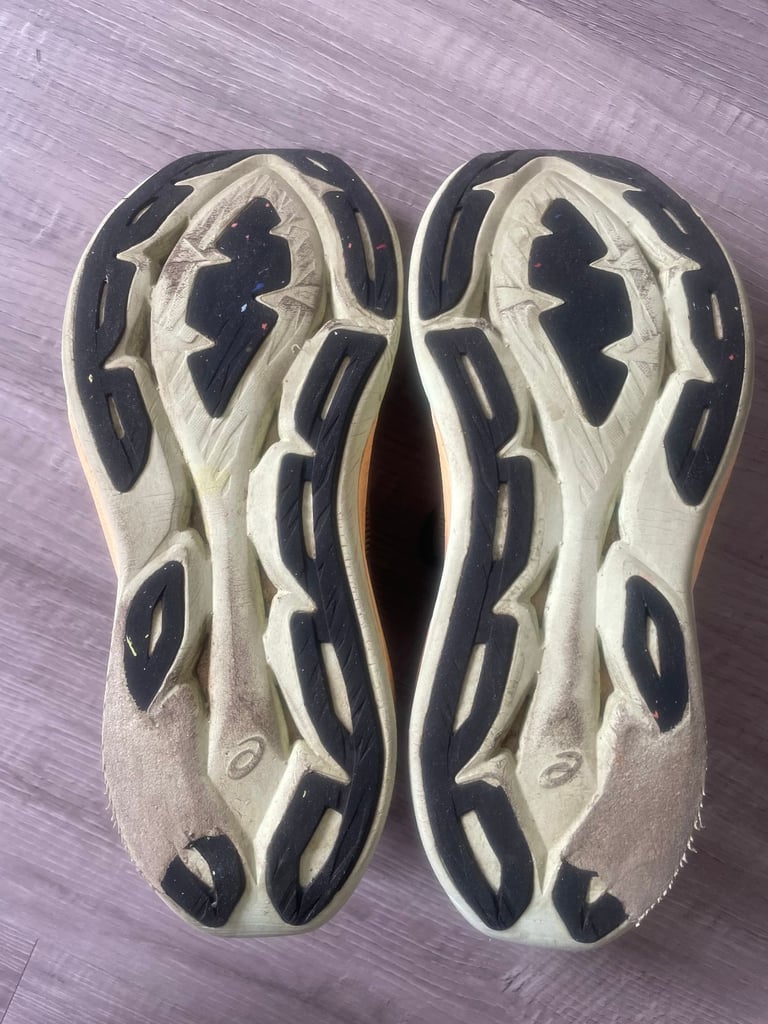 Asics Superblast running shoes/trainers