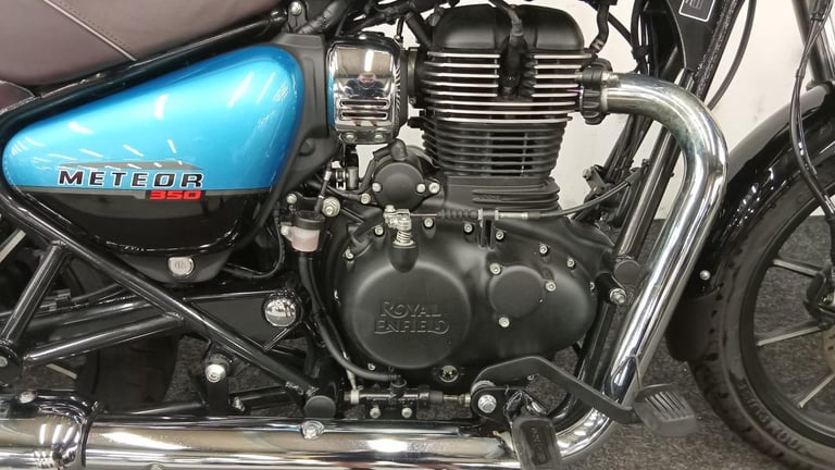 ROYAL ENFIELD METEOR 350 ** 12 MONTH MOT - CENTER STAND - SISSY BAR ** 