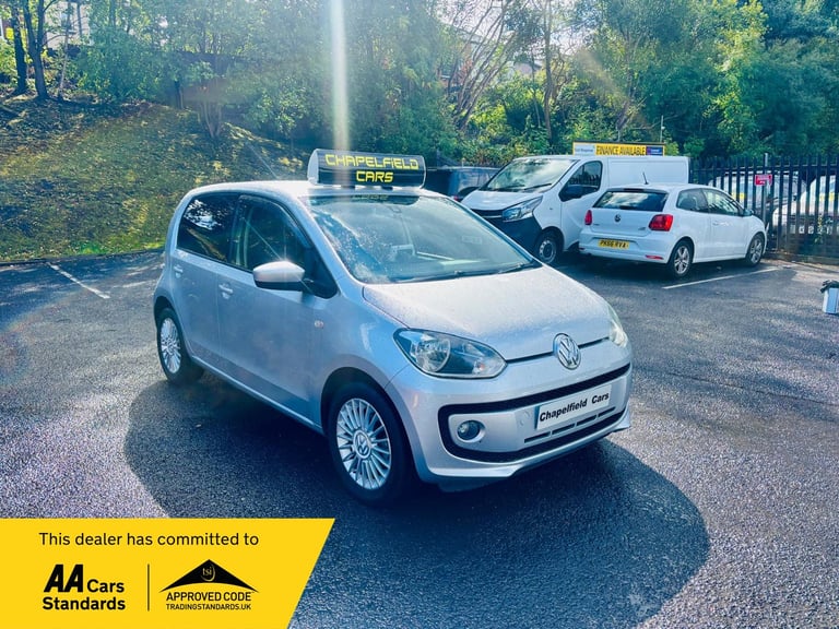 VOLKSWAGEN UP 1.0 High up! 2014