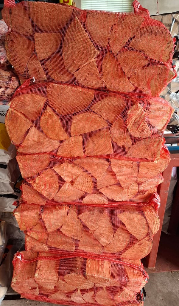 🔥 Hardwood Kiln Dried Firewood (100% Ash) - Kindling - Softwood Netting Bags - Smokeless Coal 🔥 