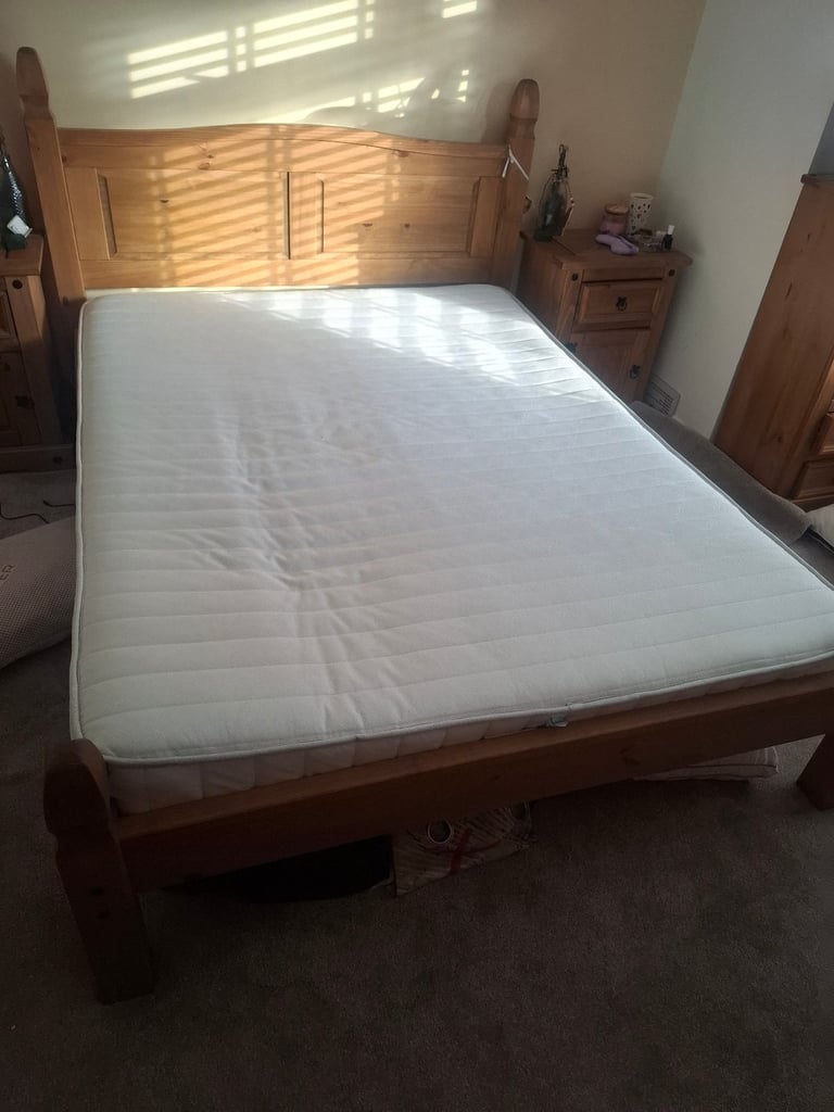 Kingsize bed