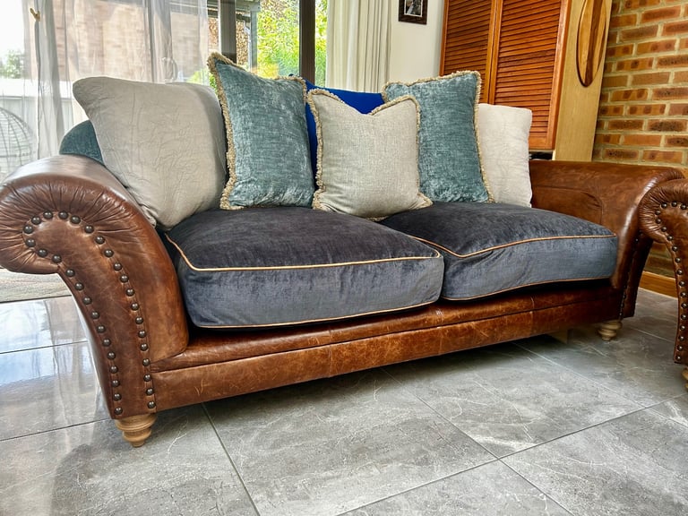 Tetrad Northwood Leather Sofa and Footstool Set ( delivery ) 