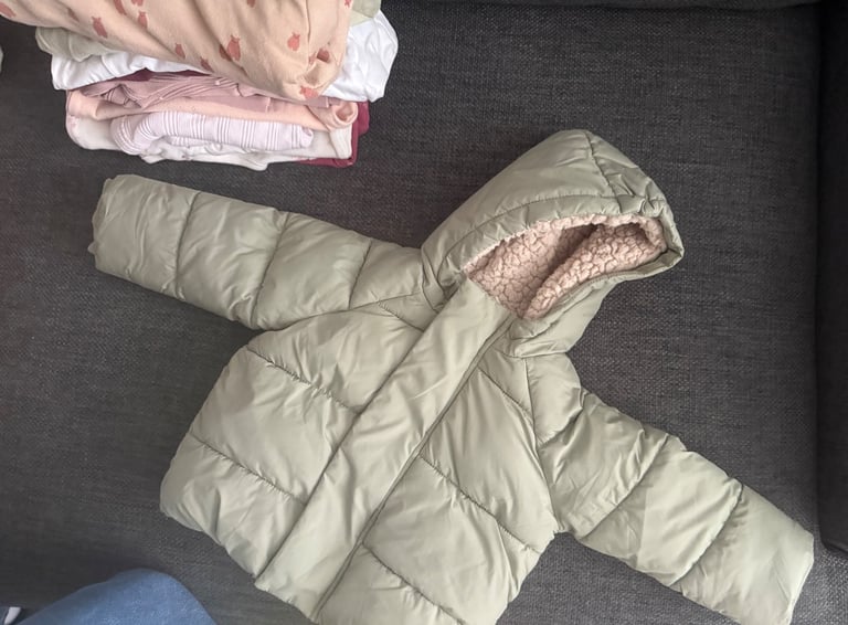 Baby clothes 