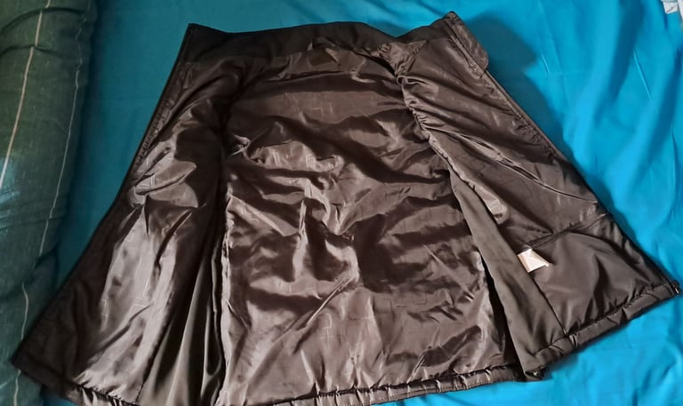 Heated Gilet for Men & Women | 3 Heating Levels | 8 Heating Zones