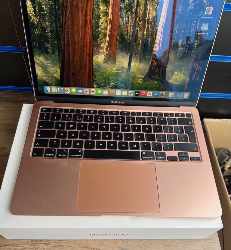 Apple MacBook Air 13” – Rose Gold (2020, Retina Display)