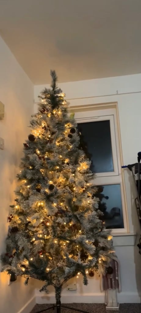 image for 7FT PRE LIT CHRISTMAS TREE 