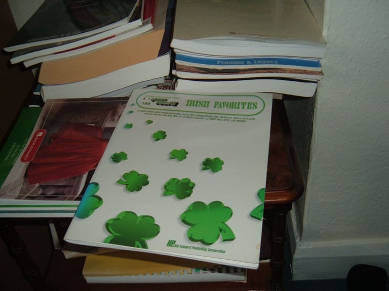 easy  play  music  books