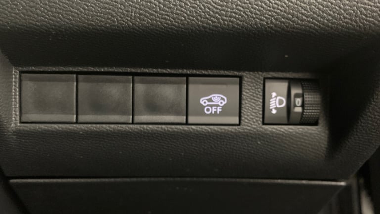 2024 Peugeot 2008 1.2 PureTech Allure SUV 5dr Petrol EAT Euro 6 (s/s) (130 ps) SUV Petrol Automatic