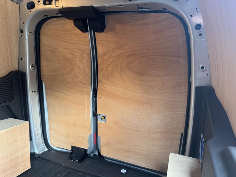 2022 Ford Transit Courier 1.0 EcoBoost Limited L1 Euro 6 5dr PANEL VAN Petrol Manual