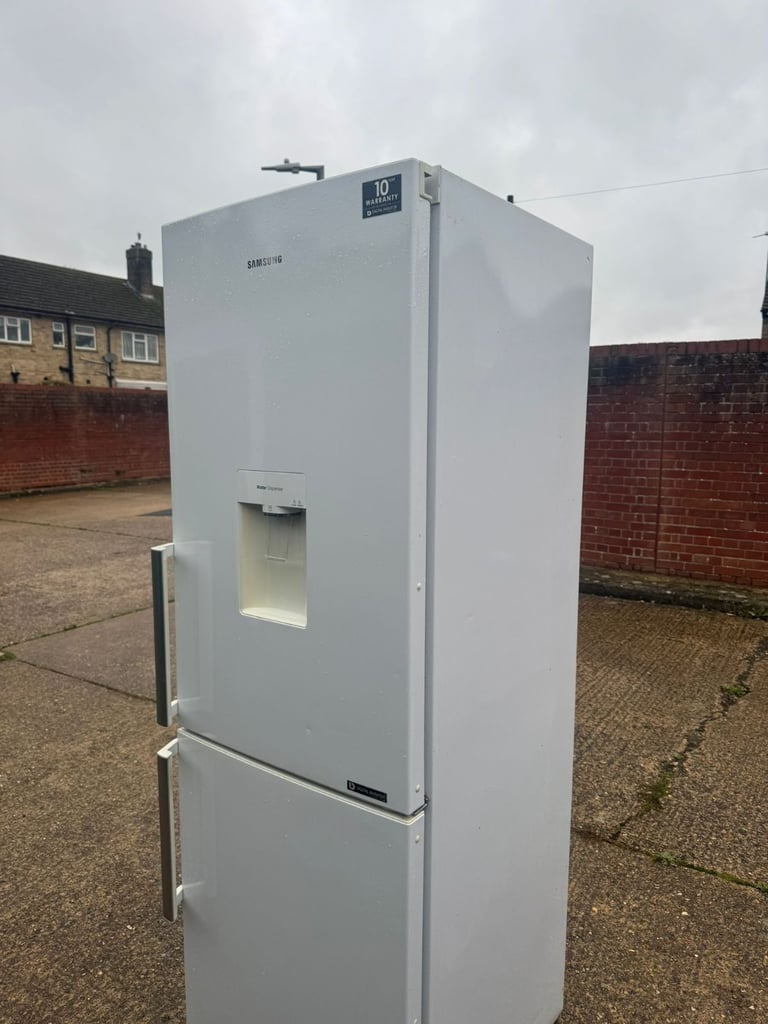 Samsung fridge freezer 