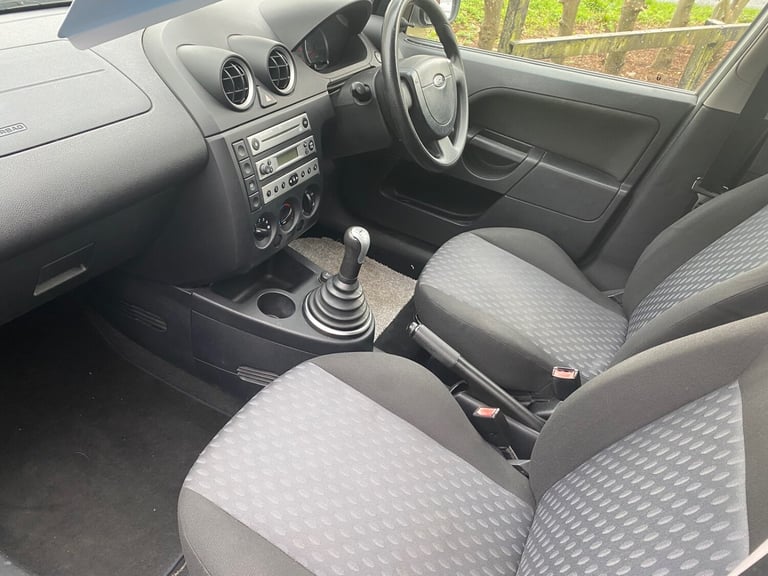 2005 Ford Fiesta 1.4 Zetec 5dr HATCHBACK Petrol Manual