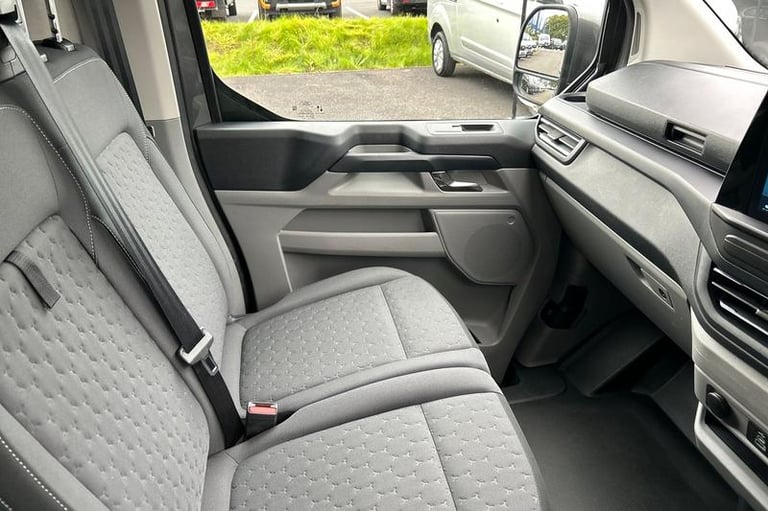 2025 Ford Transit Custom 280 Limited AUTO L2 LWB FWD 2.0 EcoBlue 136ps Low Roof, BLUETOOTH, CAMER...