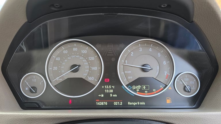 2013 Bmw 3 Series 320I Modern Manual Petrol Saloon Ulez Free 