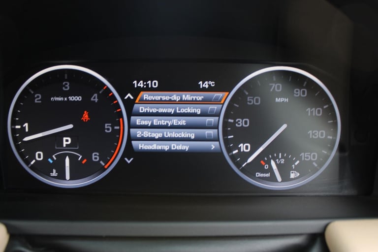 2010 Land Rover Range Rover 4.4 TD V8 Vogue SE Auto 4WD Euro 5 5dr ESTATE Diesel Automatic