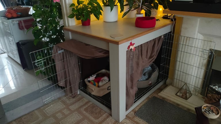 Extra Large dog crate with table