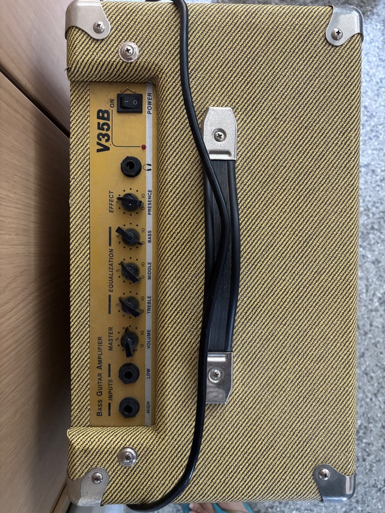 Subzero V35B bass guitar amp 