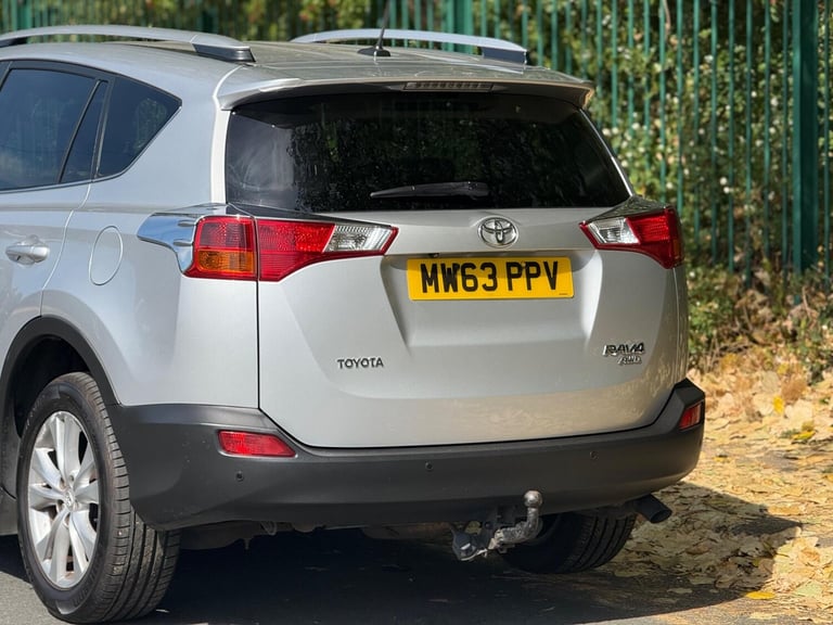 2014 Toyota RAV4 2.2 D-CAT Invincible Auto 4WD Euro 5 5dr ESTATE Diesel Automatic