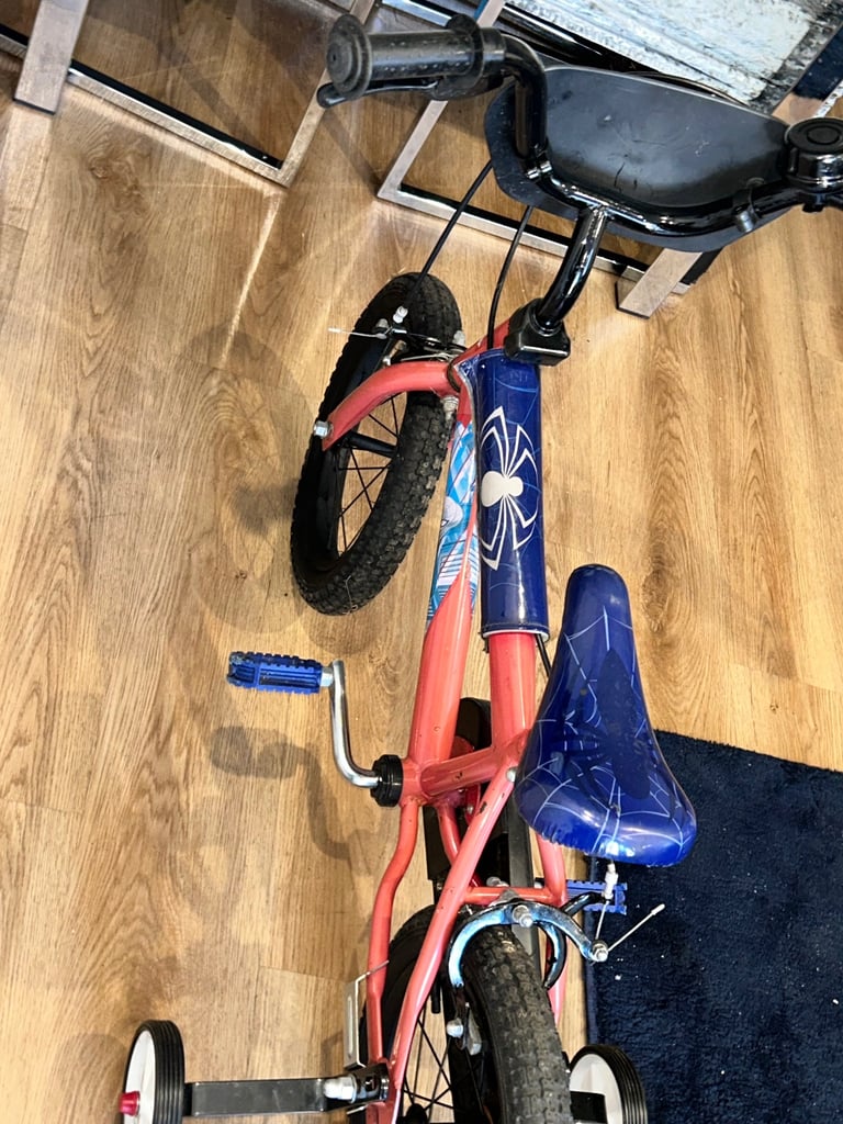 £55 kids bike 14 inch 