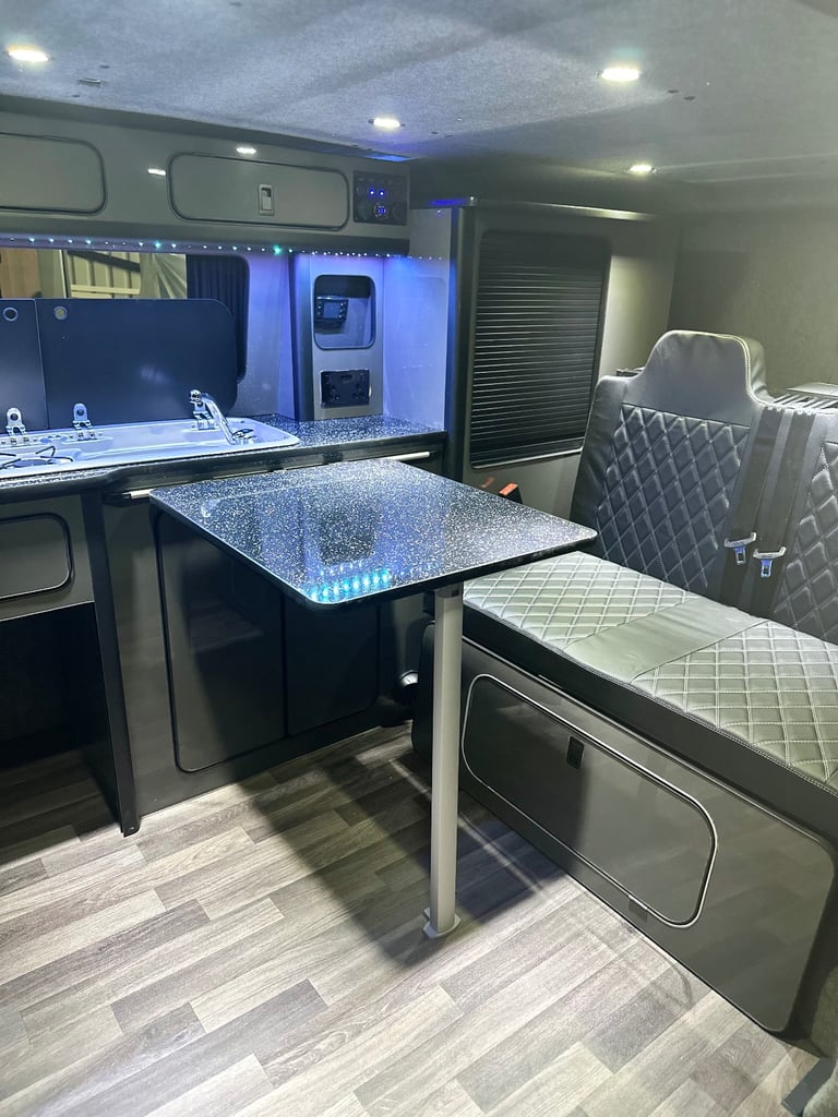 Ford, TRANSIT CUSTOM, Panel Van, 2019, Manual, 1996 (cc)