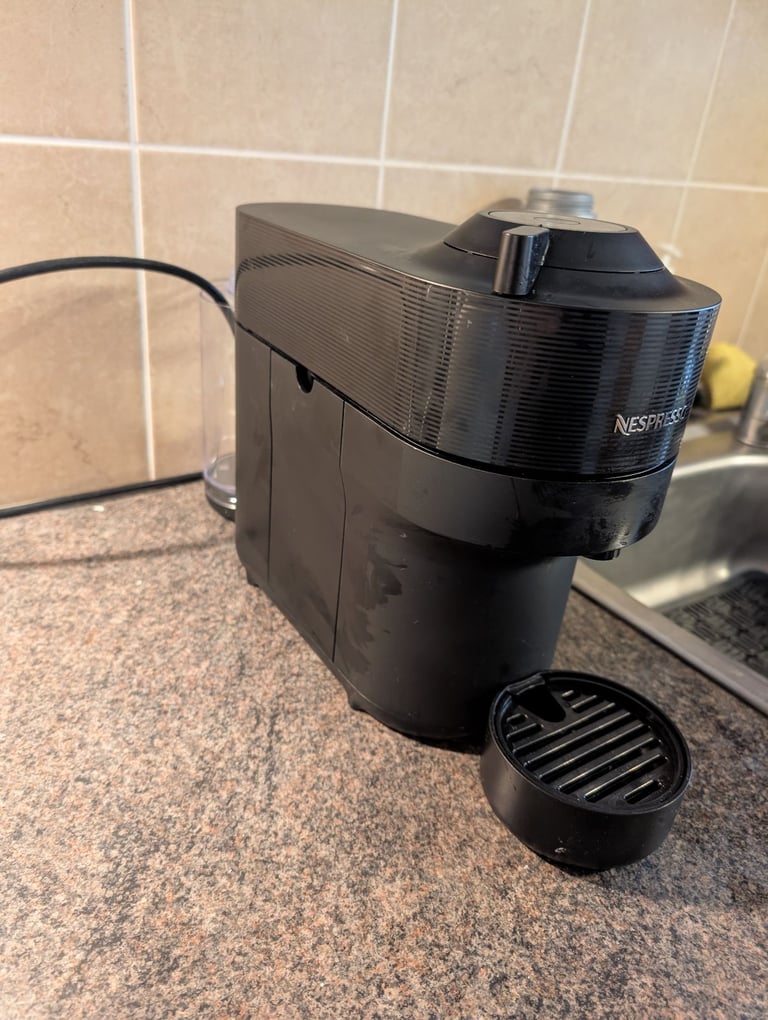 Nespresso Virtuo Coffee Machine 