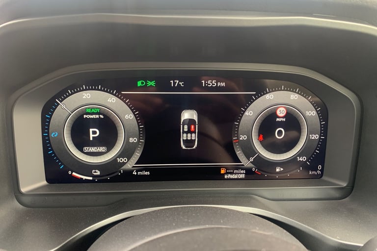2025 Nissan Qashqai 1.5 E-Power N-Connecta [Glass Roof] 5dr Auto Hatchback Hybrid Automatic