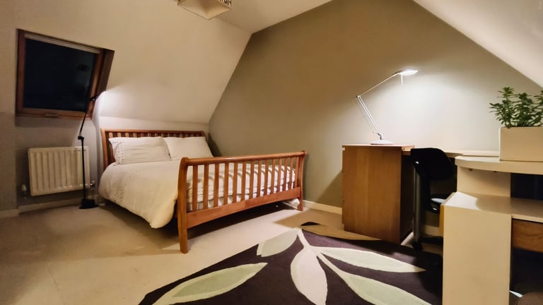 Excellent double room in Newbury Park,  Fully Furnished.