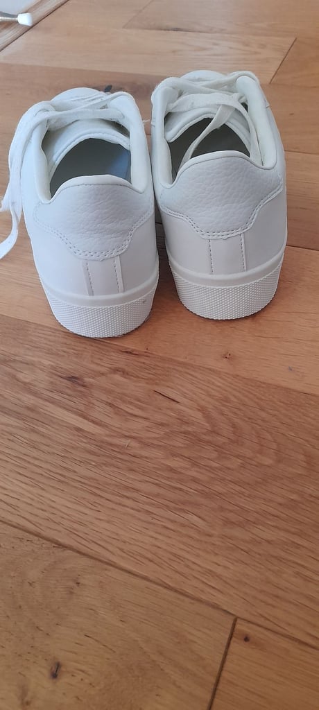 image for Womens' trainers
