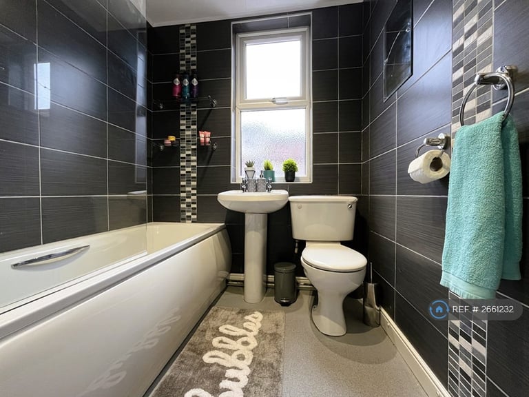 5 bedroom house in Blantyre Road, Liverpool, L15 (5 bed) (#2661232)