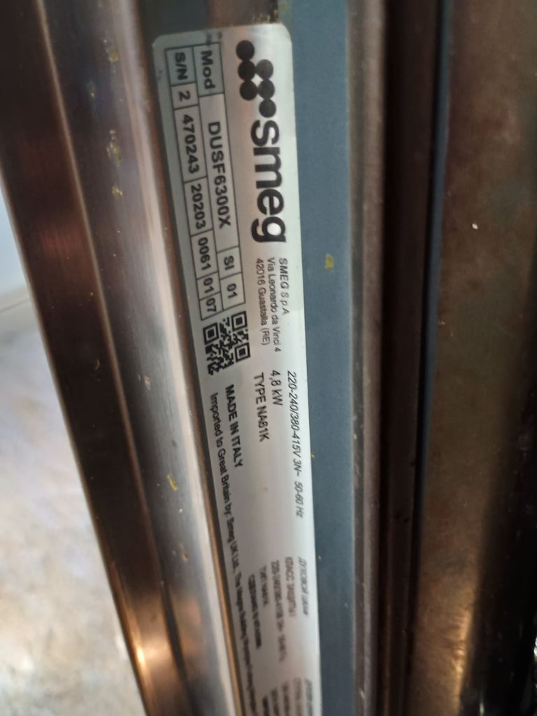 Smeg electric under counter cooker 