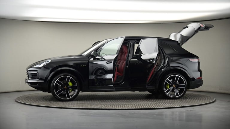 2022 Porsche Cayenne 3.0 V6 E-Hybrid 17.9kWh Platinum Edition TiptronicS 4WD Euro 6 (s/s) 5dr (3 ...