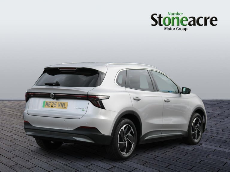 2025 MG MGS5 64kWh Trophy Long Range SUV 5dr Electric Auto (231 ps) HATCHBACK Electric Automatic