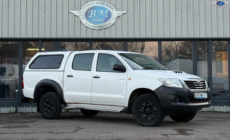 image for TOYOTA HILUX 2.5 D-4D HL2 White Manual Diesel 2013