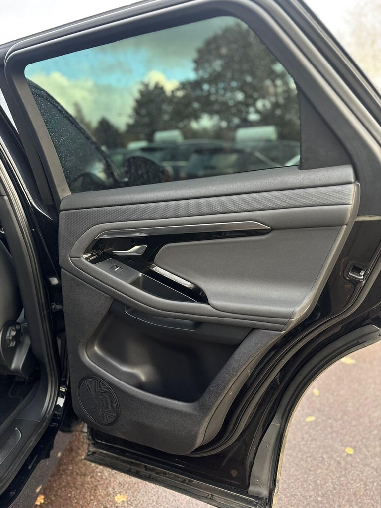 2020 Land Rover Range Rover Evoque 2.0 D150 MHEV R-Dynamic Auto 4WD Euro 6 (s/s) 5dr ESTATE Diese...