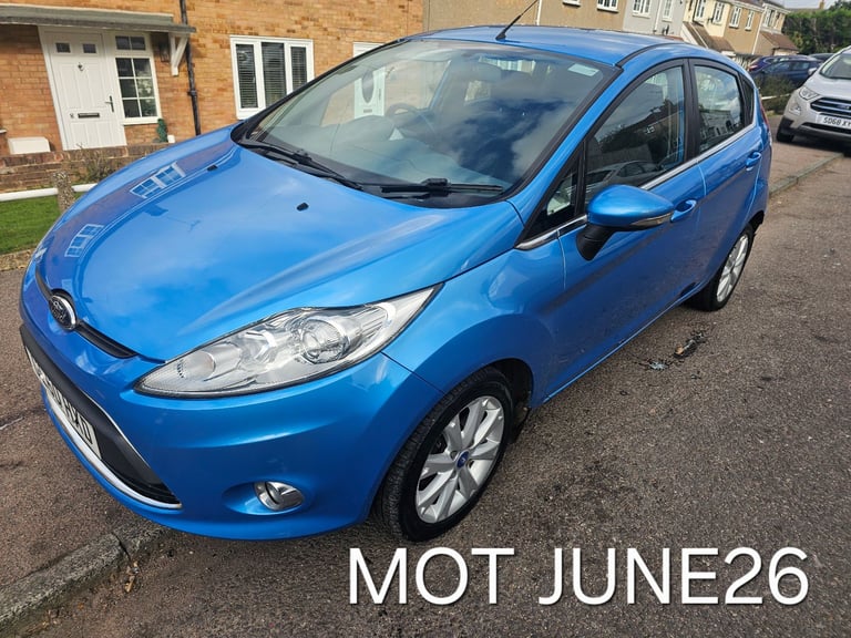 fiesta 1.4 zetec NEW RE.CON ENGINE 98K WITH RECEIPT LONG MOT JUNE 26 NEW CLUTCH 2KEYS drives perfe