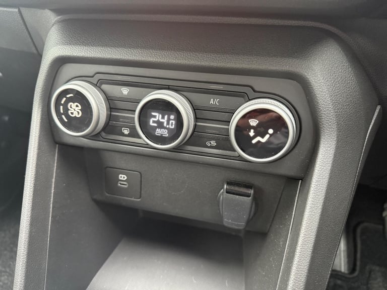 2025 Dacia Sandero Journey TCe 90 MY24 HATCHBACK Petrol Manual