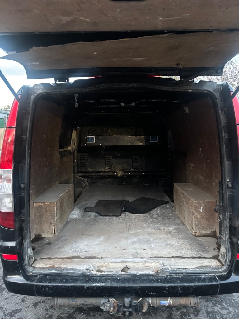 Mercedes Benz Vito 113 2.1 CDI Long panel van