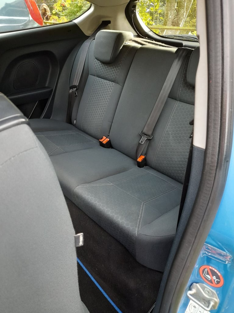 Ford, FIESTA, Hatchback, 2011, Manual, 1242 (cc), 3 doors