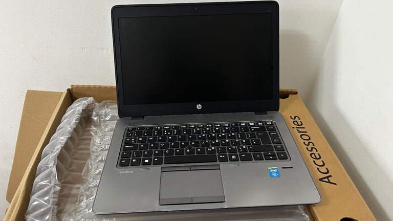 i5 EliteBook HP Laptop 840 G2 i5-5300U 8GB RAM 512GB HDD 14" Windows 10 Pro