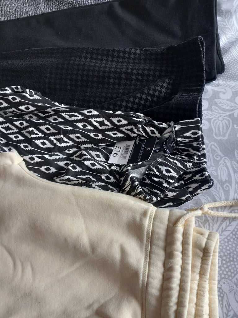 7 pairs trousers