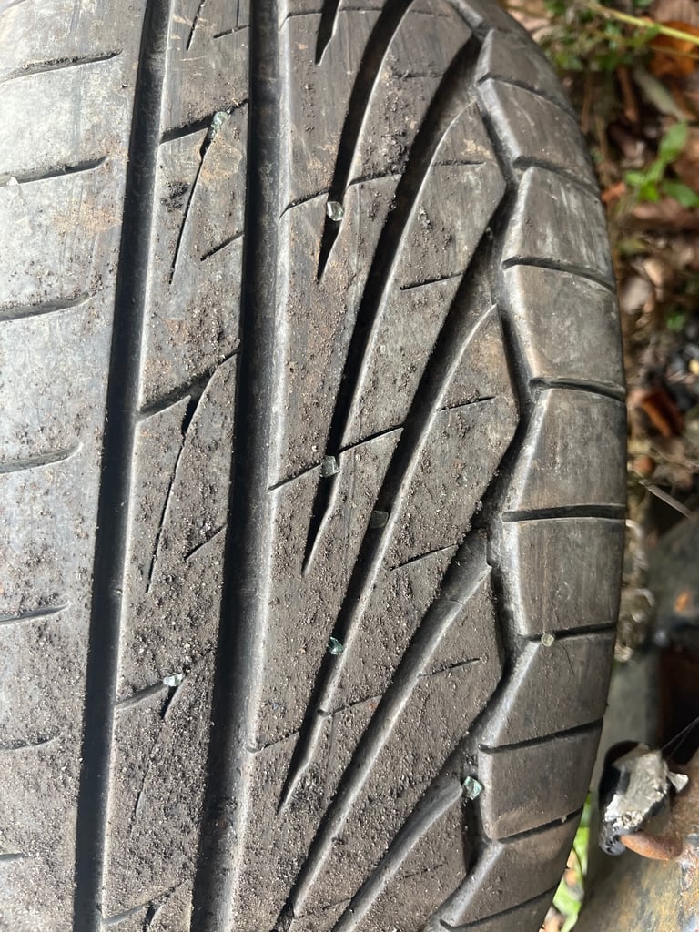 Calibra alloy wheels 