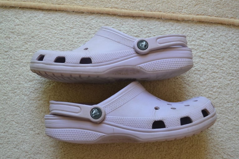 Crocs Classic Clog Kids Girls Purple / Lavender - Size UK 6-7