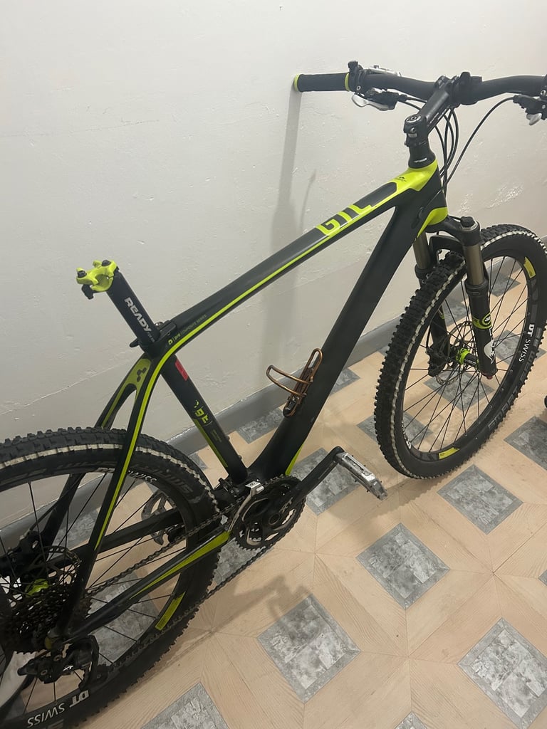 image for 2020 cube reaction carbon fibre mountain bike