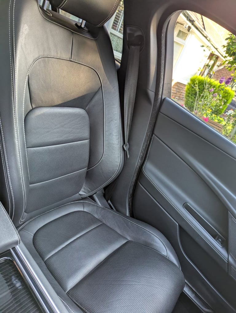 Jaguar, XE, Saloon, 2017, Other, 1999 (cc), 4 doors